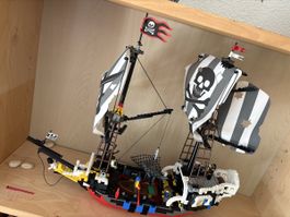 Bateau lego barbe rousse années 2000 environ