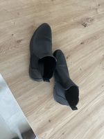 Schwarzi Stiefelette, Gr. 38