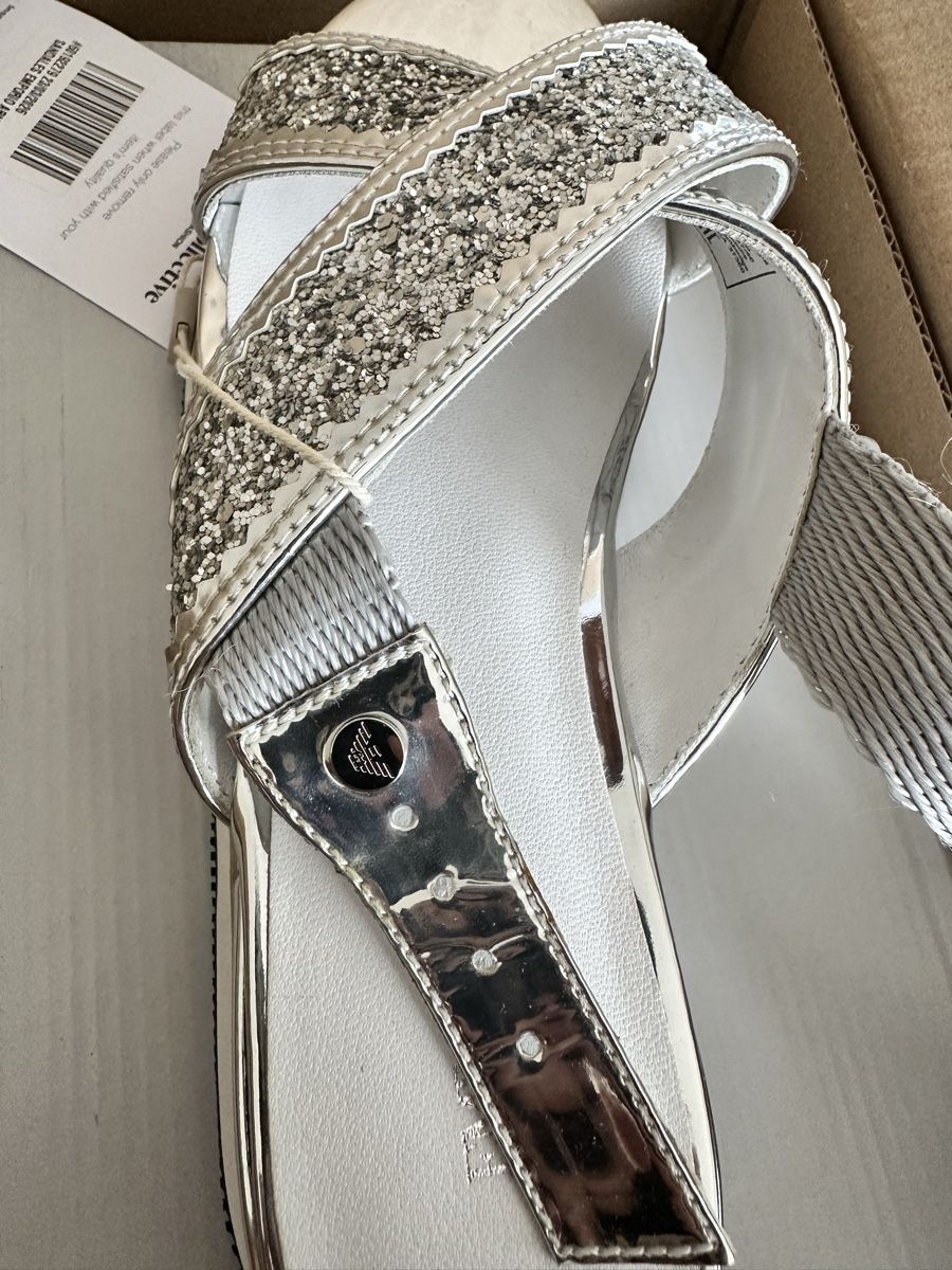 Armani Scarpe da donna: Neue ARMANI SANDALEN – Nuovo e nell'imballaggio originale da Schaffhausen venduto da rot_yyy7 3