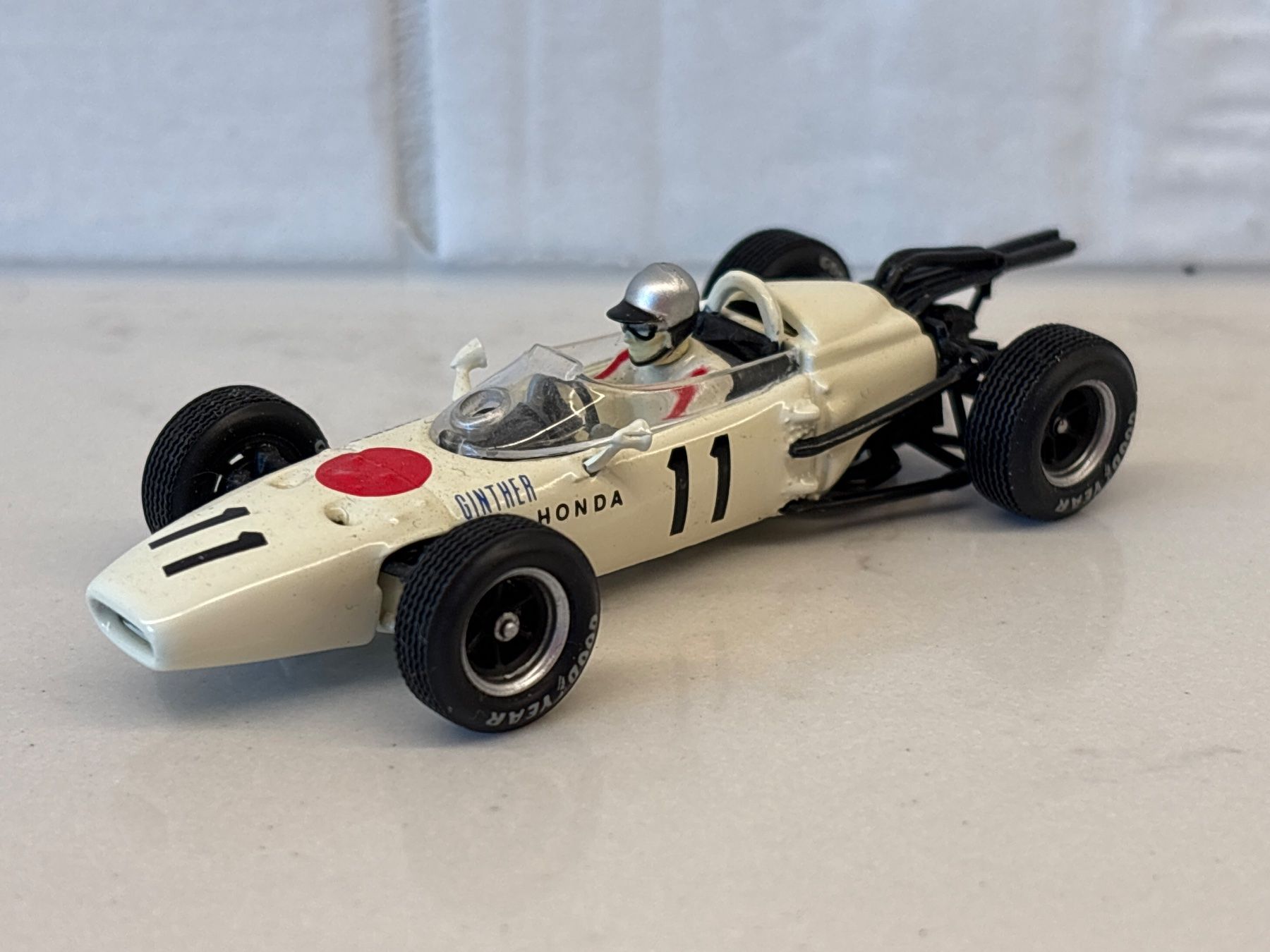 Quartzo Voitures modèles: Quartzo Honda Ra 272 1/43 – D'occasion à Gollion par Hampton