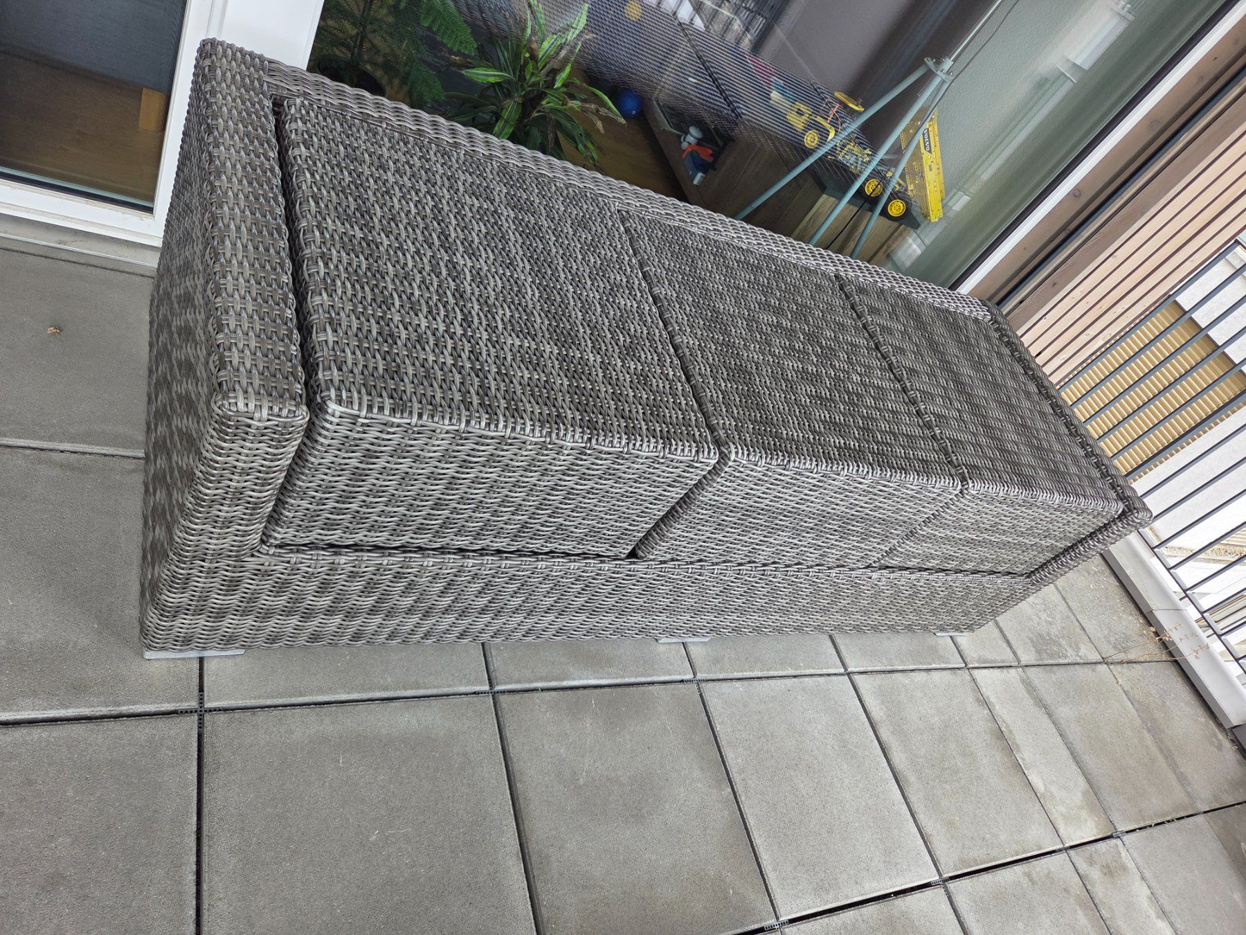 Divani: Rattan Lounge Set – Usato da Lenzburg venduto da sev_8vmt 3