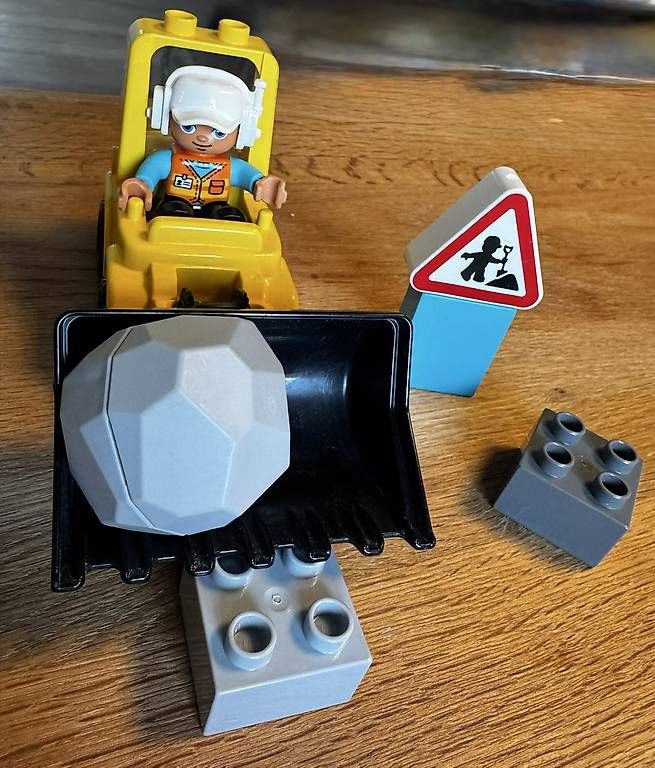 Spielzeuge: LEGO DUPLO - Bulldozer – Gebraucht aus Luterbach von D_Borer88