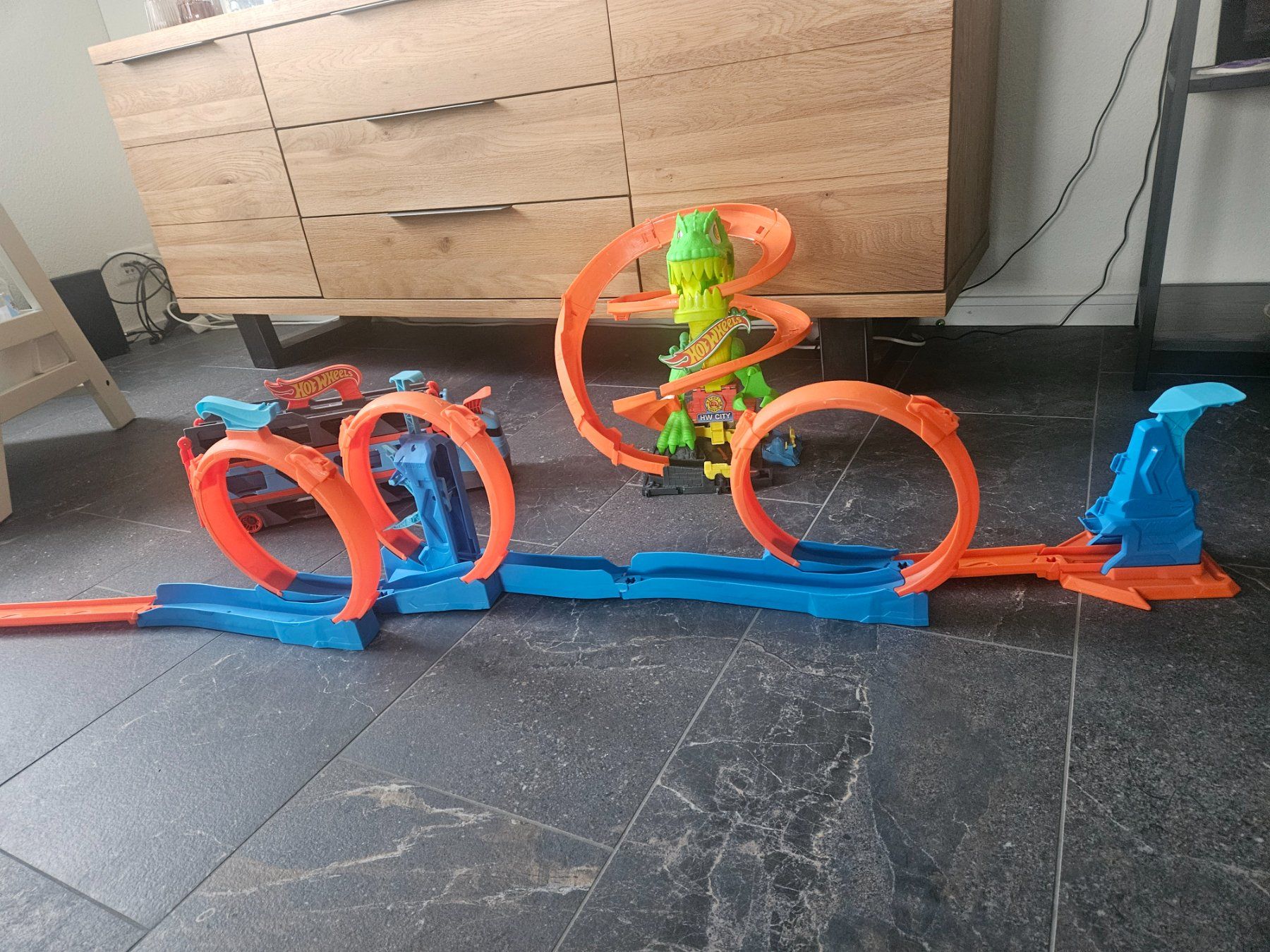 Hot Wheels Rennbahnen: Hotwheels 3er Paket – Gebraucht aus Effretikon von LittleFamily 3