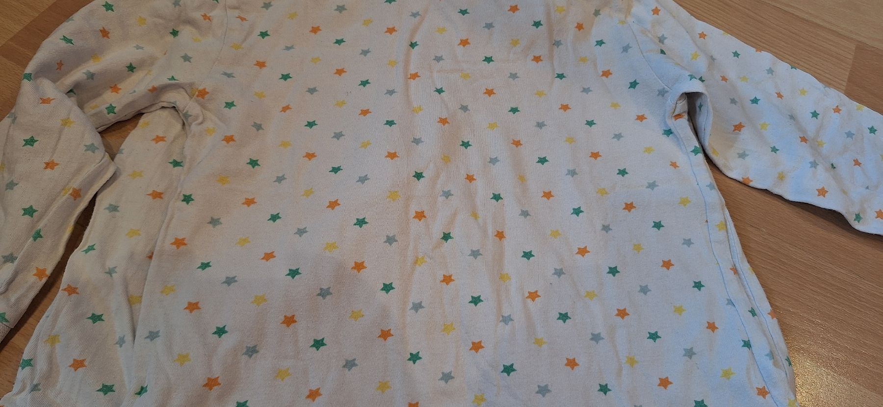 Pyjamas & Ähnliches: Schlafanzug, 98 – Gebraucht aus Oberägeri von run_cj6q 1