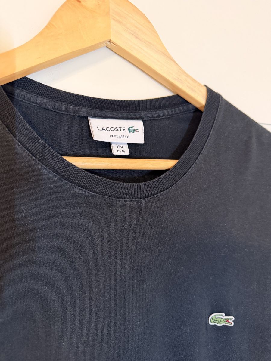 Lacoste T-shirt: Lacoste tshirt mit löchlein  – Usato da Visp venduto da locosshop 1