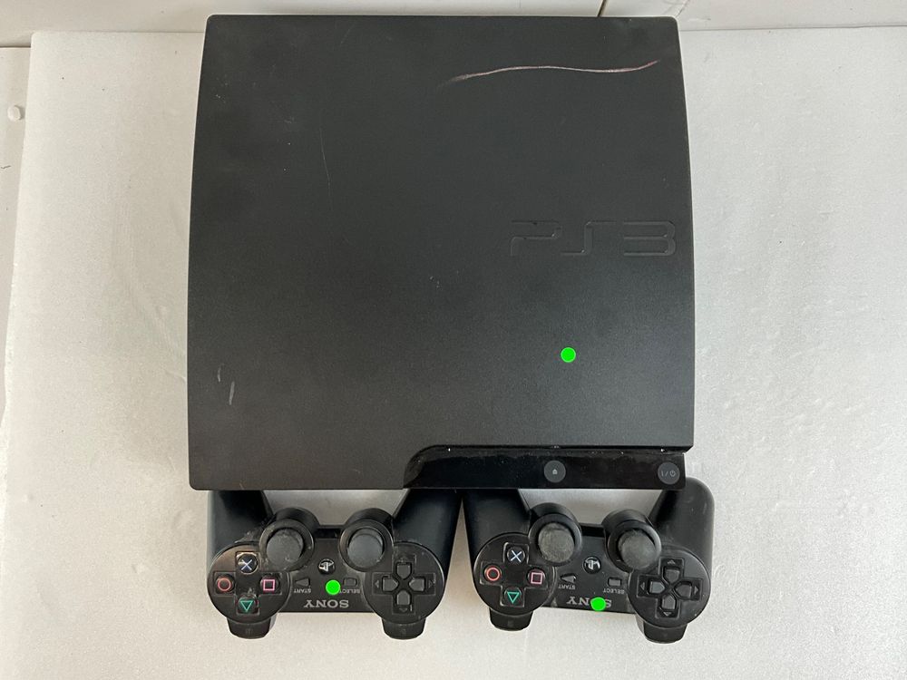 Sony PS3 Gen 2 Konsole mit 2 Kontroller funktioniert alles | Kaufen auf ...