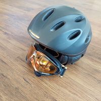 GIRO Skihelm / UVEX Skibrille