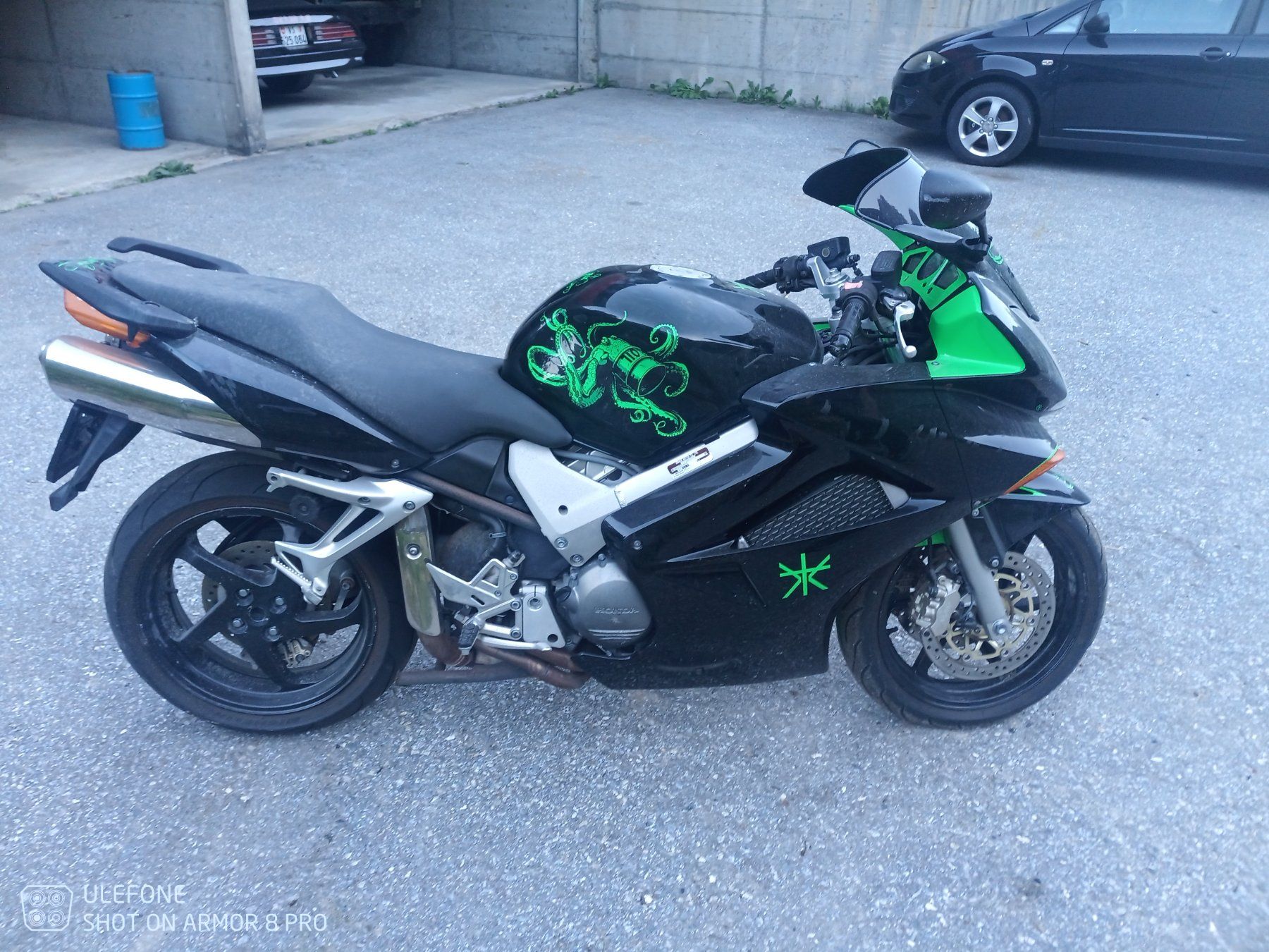 Honda Strasse: Honda VFR800A Motorrad – Gebraucht aus St. Niklaus von schneeflocke66