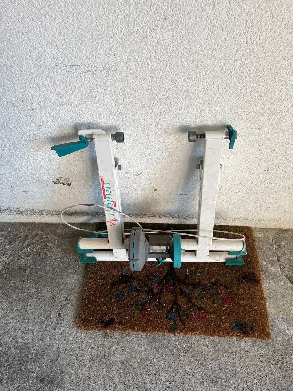 Continental Ersatzteile: Trainingsrolle – Gebraucht aus Dintikon von Redgar58