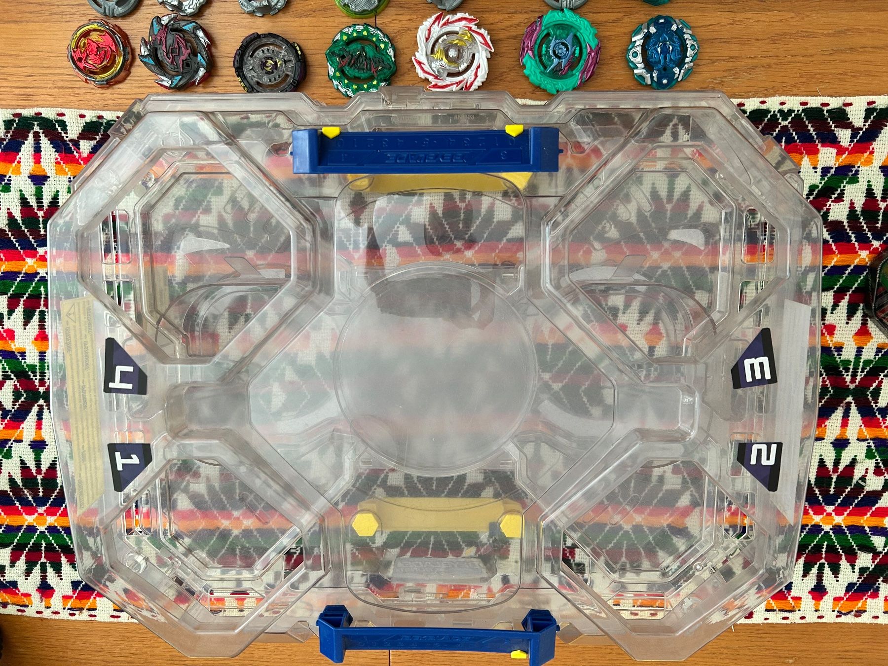 Jouets: 7 Beyblade und Burst Evolution Switchstrike Battle Tower – D'occasion à Zürich par manconia 7