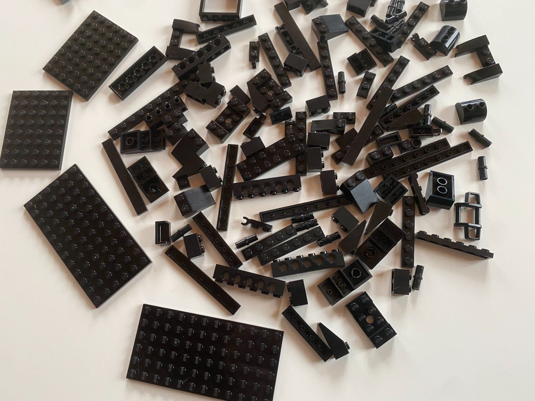 Lego Giocattoli: LEGO - DIVERSE - SCHWARZE - GRAUE - STEINE - PLATTEN – Usato da Gelterkinden venduto da ajdt4 1