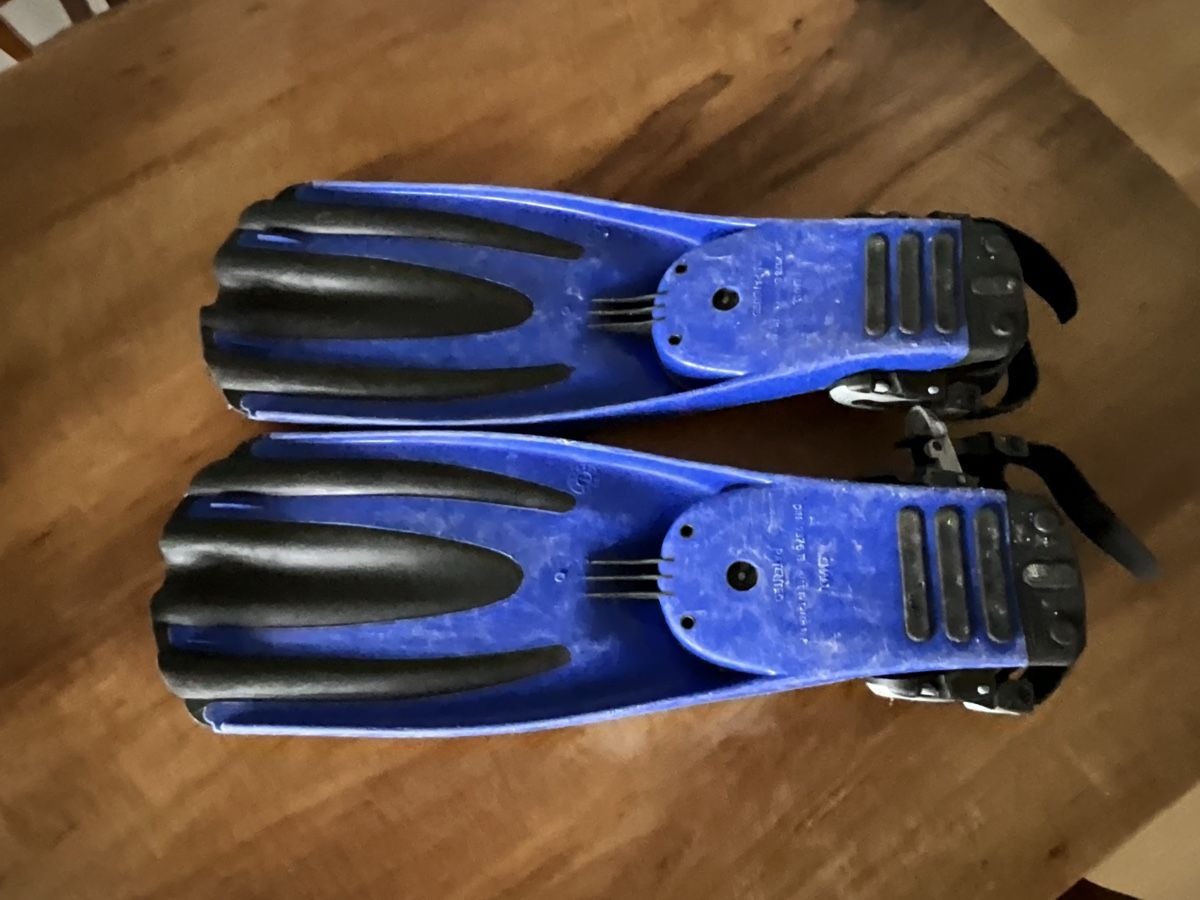 Mares Pinne, Maschere & Boccagli: Palmes de plongée Mares Subchannel bleues Taille S – Usato da Ligerz venduto da SparkleX 1