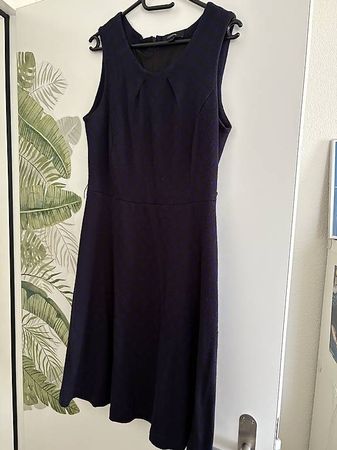 Comma Kleid, dunkelblau- schwarz, Größe 40