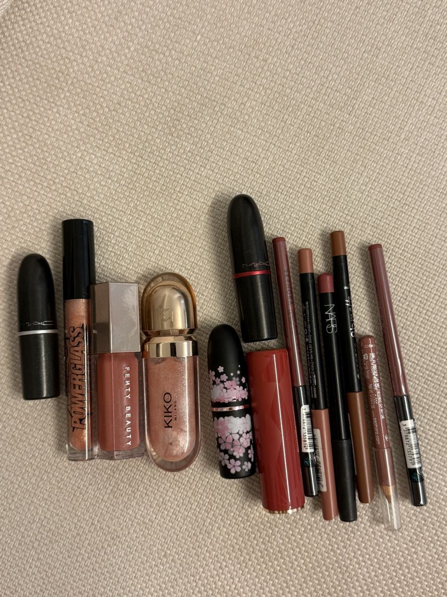 Sephora Make-up: Make up Set Lippen, Lipgloss, Lippenstift, Lipliner – Usato da Dietlikon venduto da lizz.yy