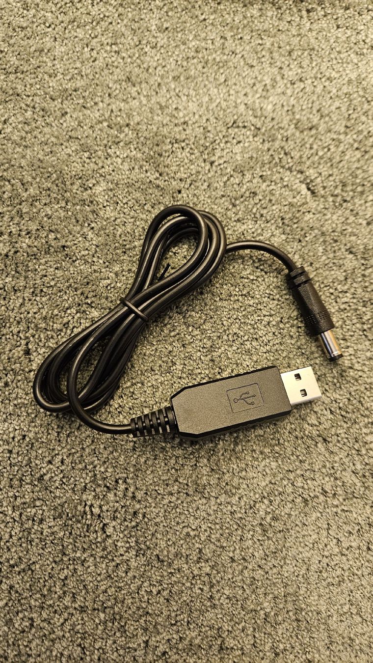 Cavi: Neues USB A DC 9 Volt Kabel – Nuovo e nell'imballaggio originale da Thun venduto da nic_n2wf