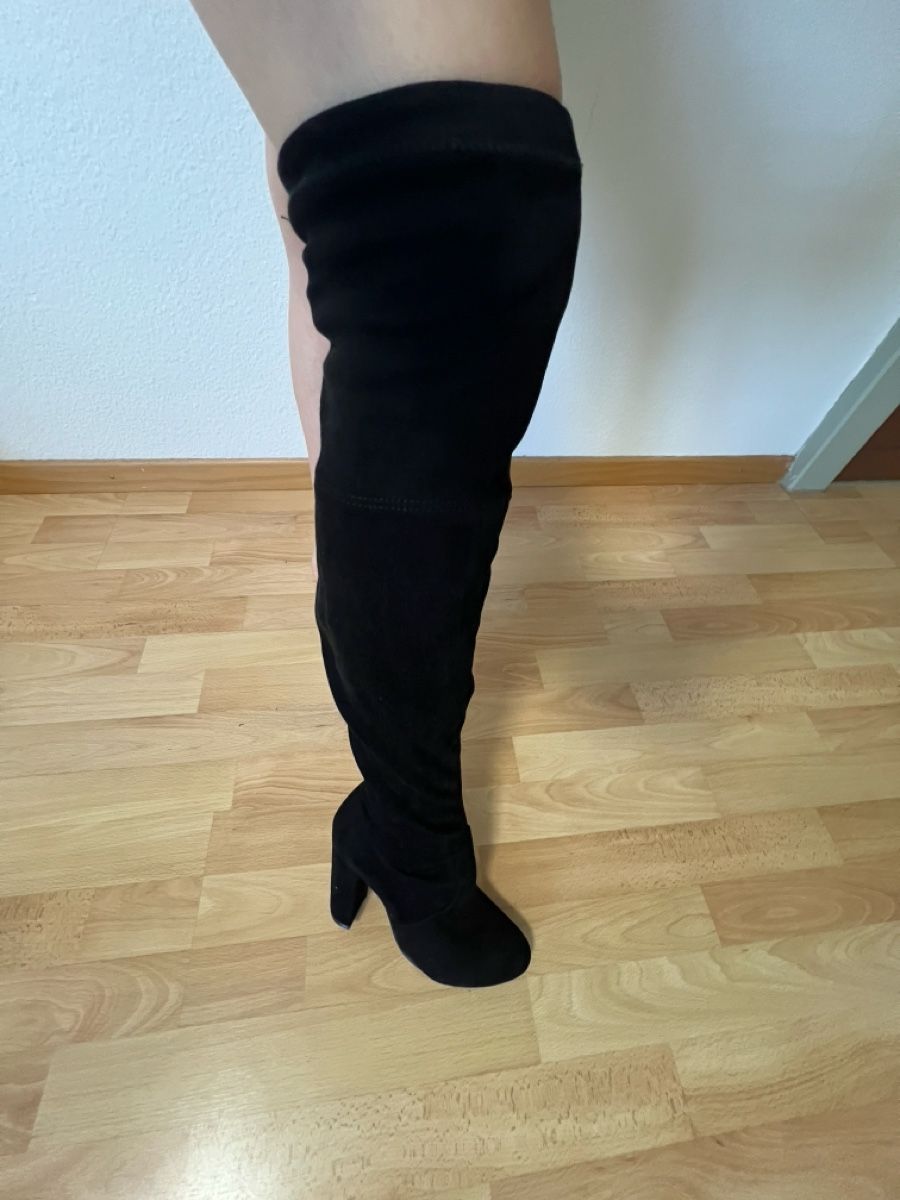 Chaussures femmes: Overknee-Stiefel – D'occasion à Schänis par dia_27dk 1
