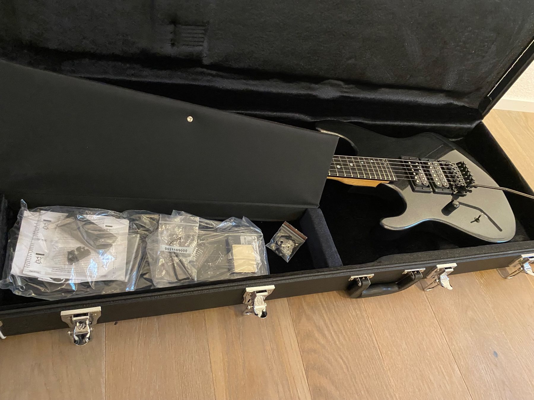 Kramer Strumenti musicali: Kramer Nightswan E-Gitarre, Linkshänder, lefthand – Usato da Ettenhausen TG venduto da Ronny.10 4