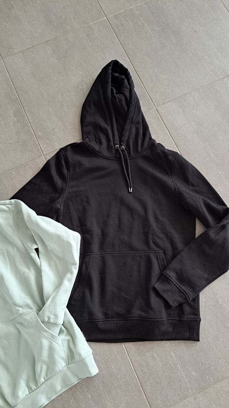 Pullover & Sweatshirts: 2 Hoddies im Set Gr. S schwarz & mint – Neu (gemäss Beschreibung) aus Winterthur von Dream_of 2