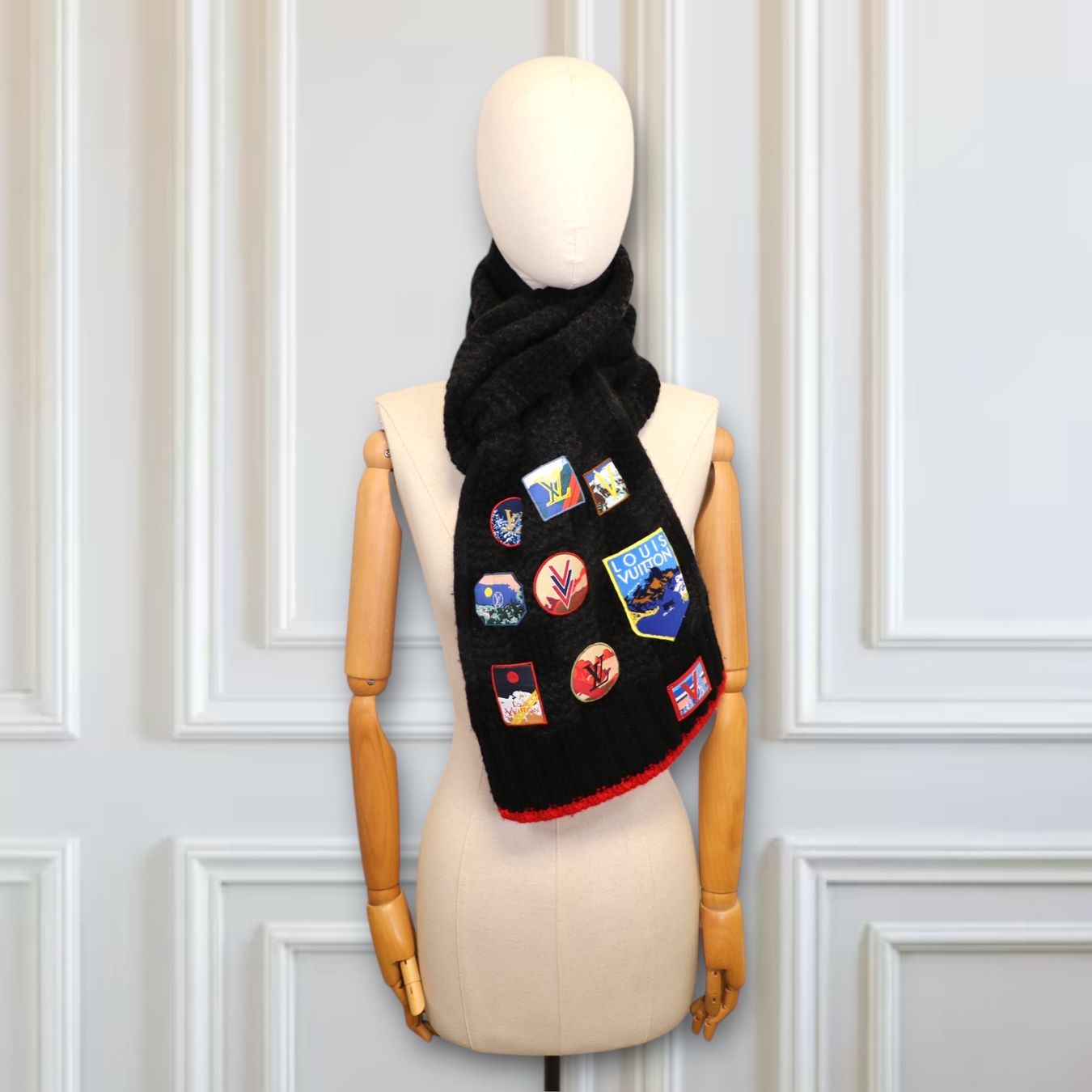 Louis Vuitton Foulard & Sciarpe: Louis Vuitton Strickschal Kaschmir – Usato da Binningen venduto da Designerlabels 2