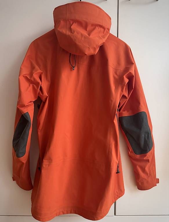 Jacken: Fjällräven Bergtagen Eco Shell Jacke  M  – Gebraucht aus Schlieren von schiggiZH 1