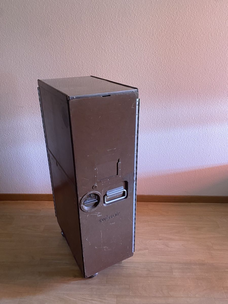 Swissair Autres aviation: Swissair Trolley braun – D'occasion à zürich par bimmsie