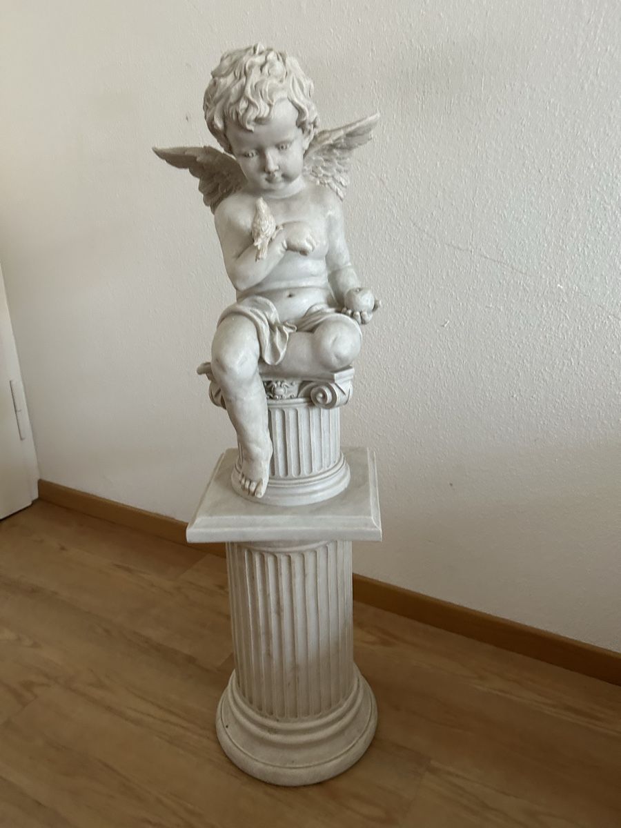 Figurines: Figur mit Sockel – D'occasion à Kreuzlingen par perleperle