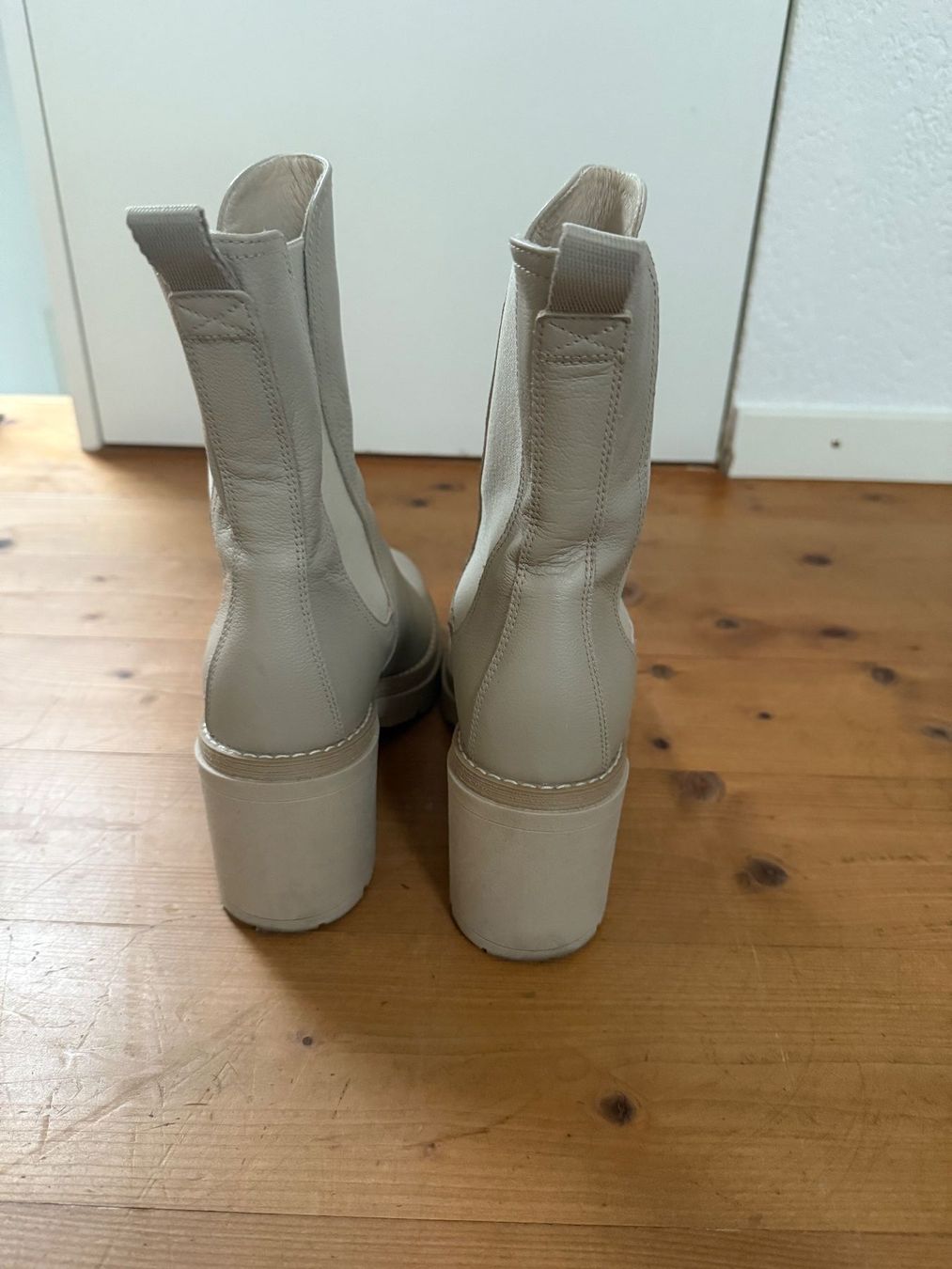 Scarpe da donna: Stiefelette NeroGiardini beige, Gr. 39 – Usato da Biel/Bienne venduto da 0312tanja 4