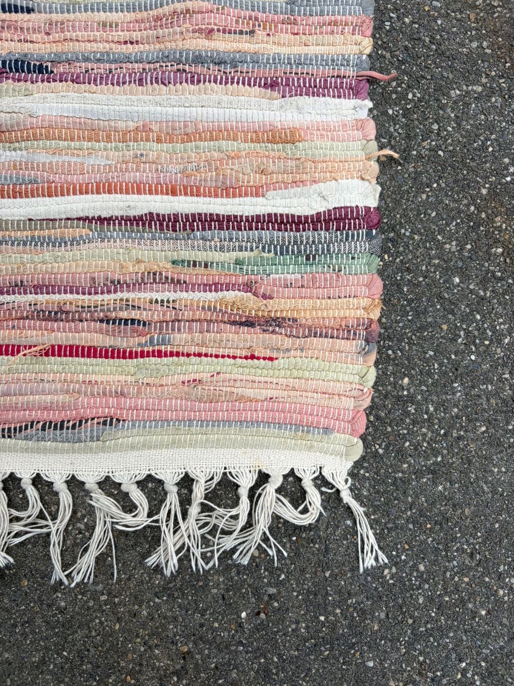 Ikea Tappeti: Kleiner Teppich, Jeksen Teppich, Ikea Teppich – Usato da Wiedlisbach venduto da materialkreislauf 1