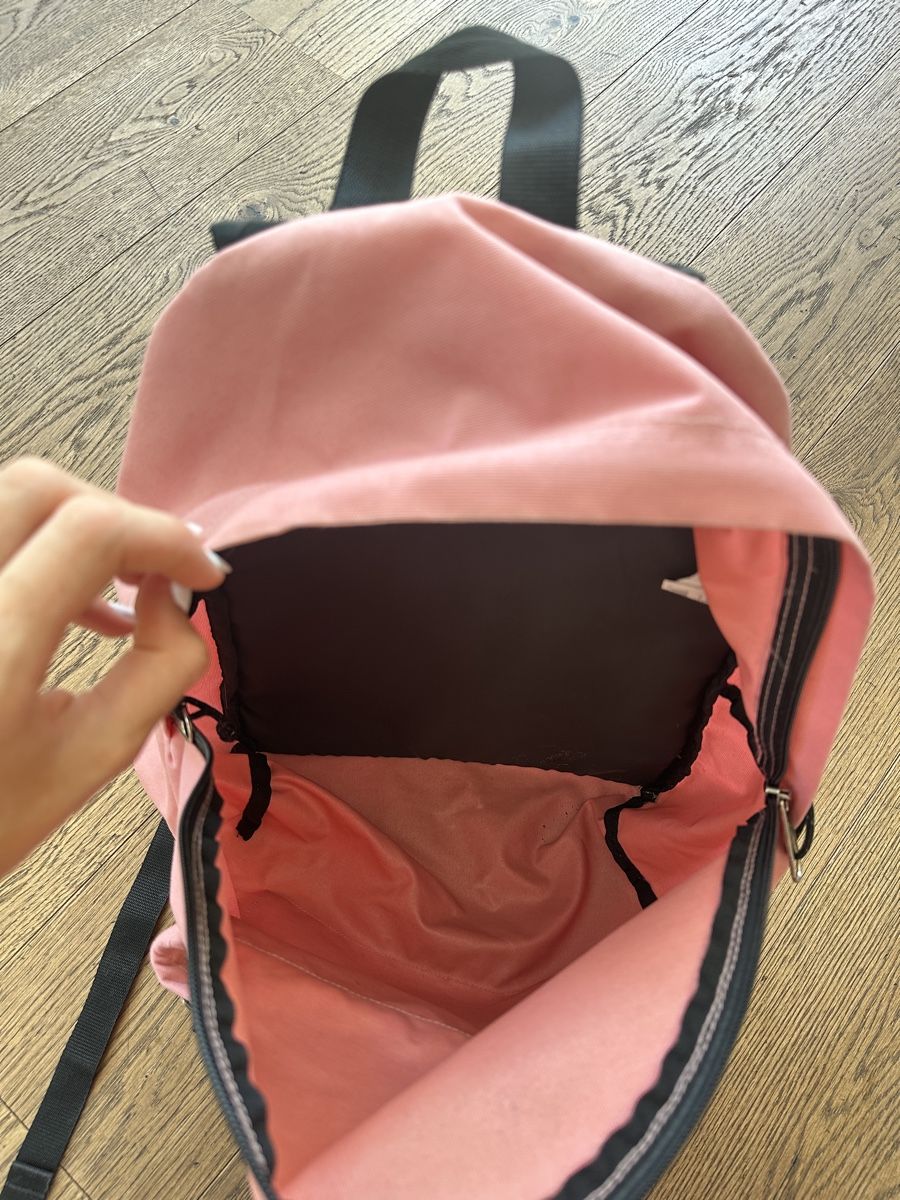Eastpak Zaini: Eastpak Rucksack Pink – Usato da Rueschlikon venduto da LORMA01 3