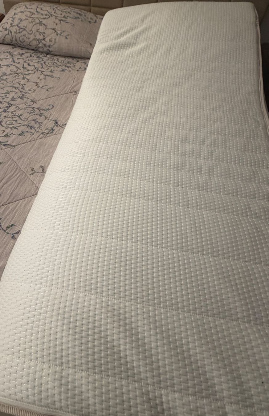 Matratzen: Topper / Splittopper Coonex Schaumkern 6 Cm. – Neu (gemäss Beschreibung) aus Nussbaumen AG von Owert 2