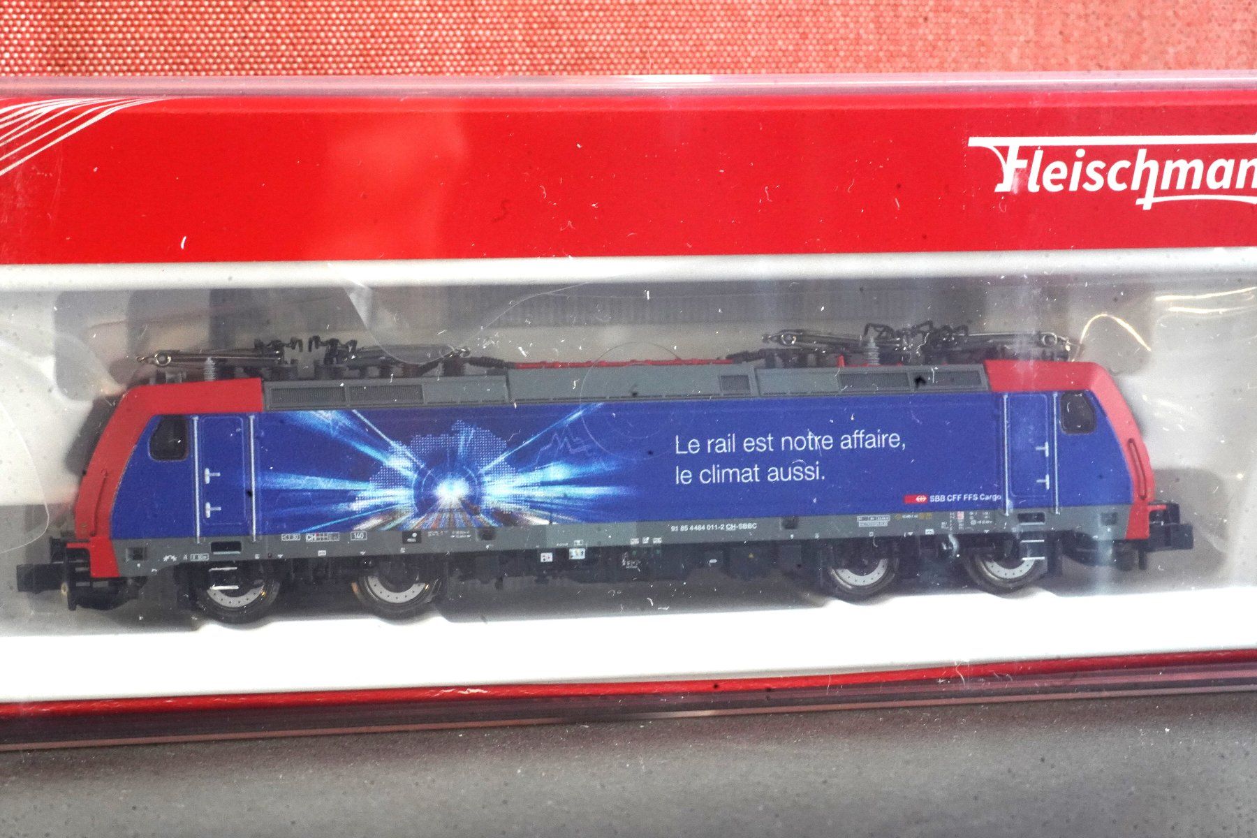 Fleischmann Modellini di ferrovie: Spur n: SBB Cargo E-Lok 484, Fleischmann 738811 – Nuovo e nell'imballaggio originale da Basel venduto da bepebuba