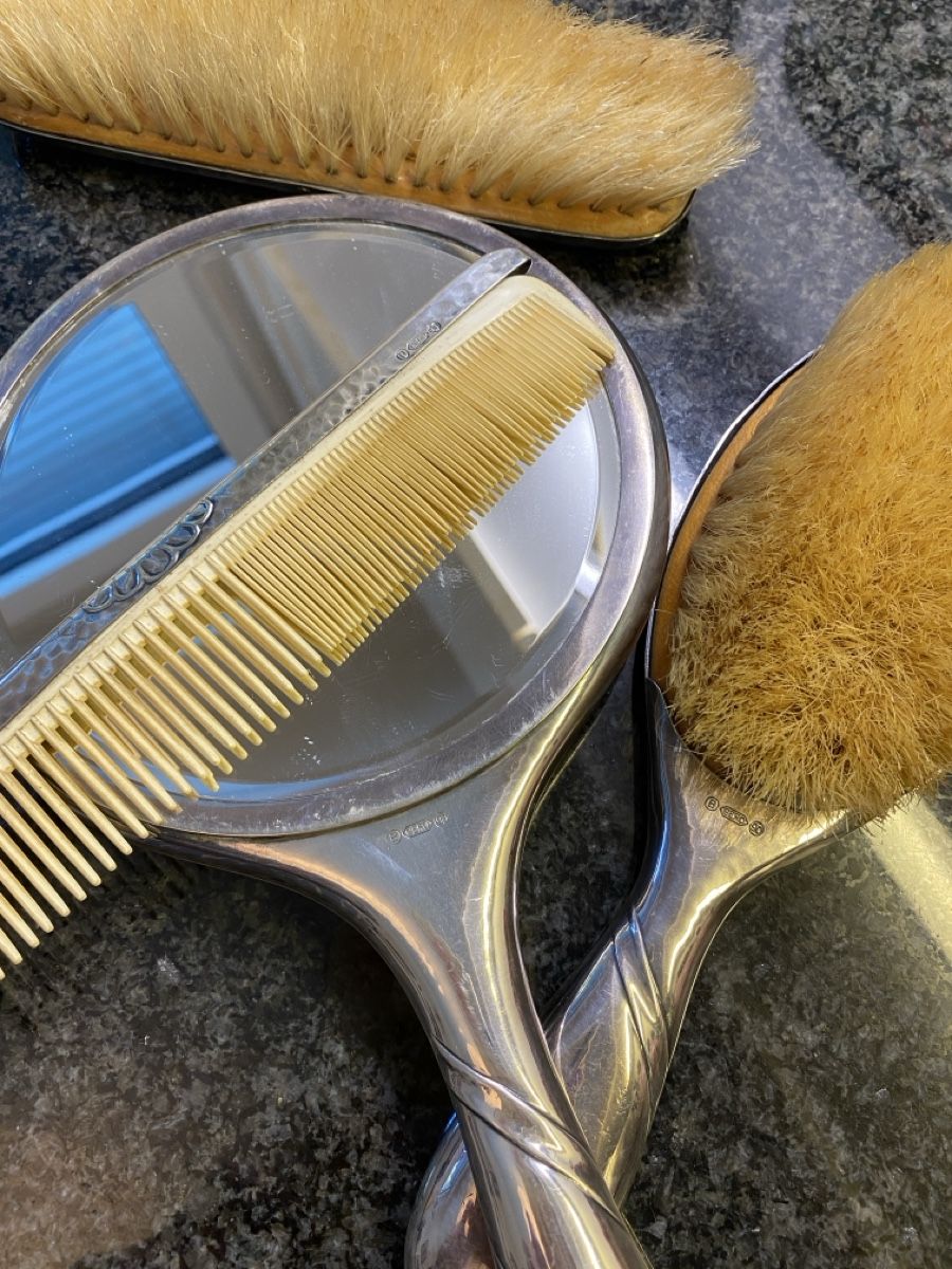 Altro per la cura dei capelli: Vintage Set Haarbürste und Spiegel, silber – Usato da Reinach BL venduto da stutkir 5