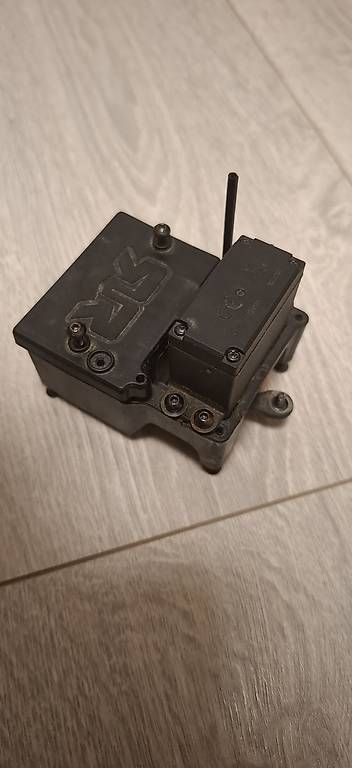 Modellismo RC: Arrma Empfänger Box + Steuerungs Servo – Usato da Bösingen venduto da Schruppateli 3