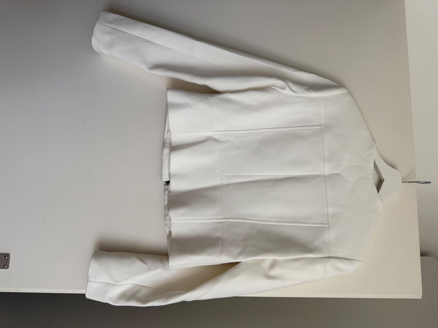 Karen Millen Jacken: Karen Millen Jacket – Neu (gemäss Beschreibung) aus Riedikon von dia_72kq 1