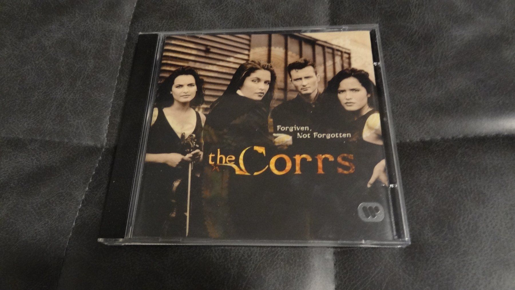CD: The Corrs - Forgiven, not forgotten CD – Usato da Olten venduto da Disc-Ausverkauf