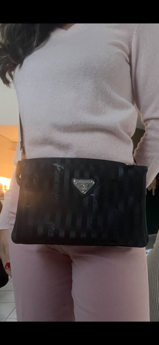 Maison Mollerus Borse da donna: Maison Mollerus Umhängetasche, Grosse Version mit  3 FÄCHER – Usato da Hombrechtikon venduto da ano_p8ws 4