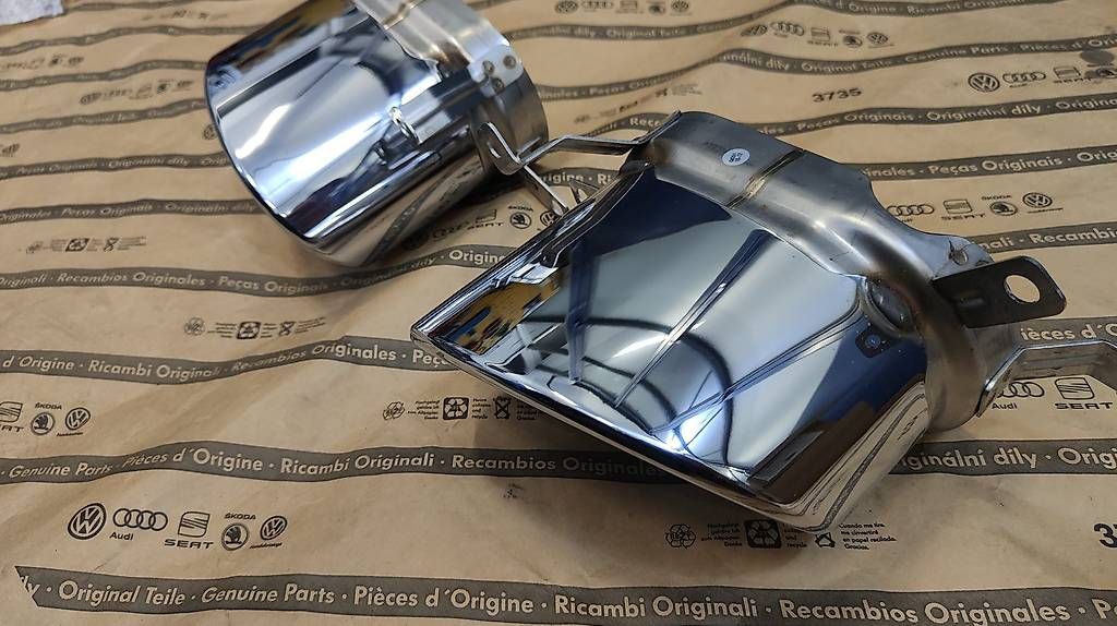 Sistemi di scarico: Audi RS6 4G C7 Auspuff Endrohre Blenden – Usato da Reinach AG venduto da KalTec 2