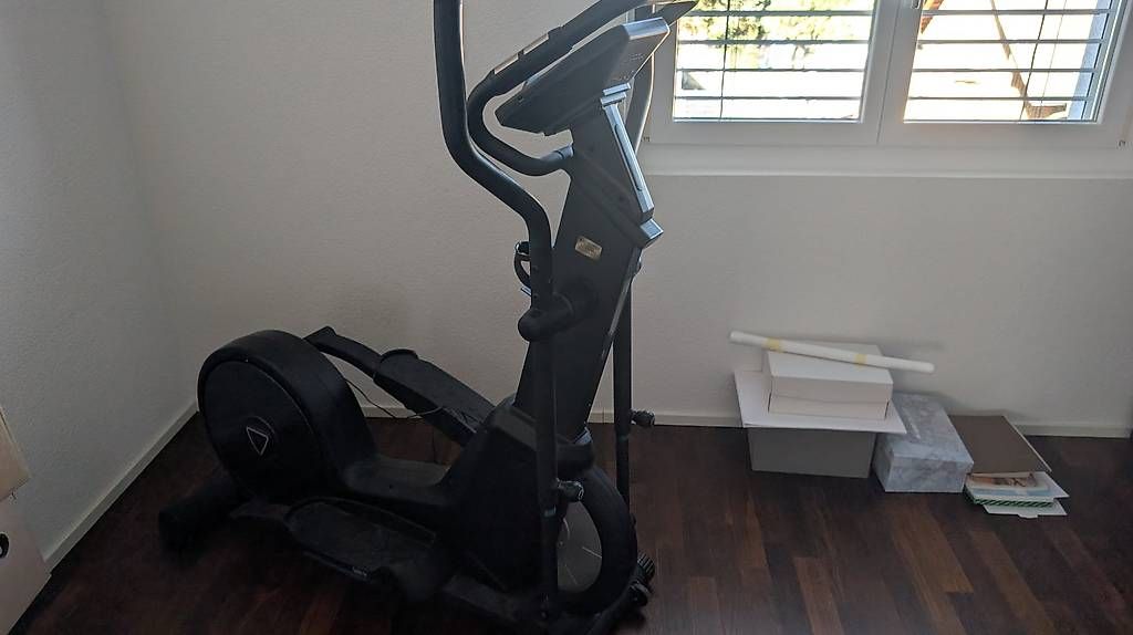 Hometrainer: Cardiostrong Crosstrainer EX60 – Usato da Pfäffikon ZH venduto da jesusfreak13031992