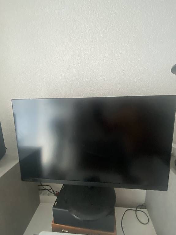 Ecrans: Écran PC Lenovo D27-20 – D'occasion à Mézières VD par gge_2vj8