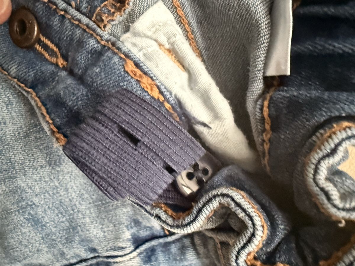 Mango Hosen: Mango Boys Jeans - Size 98 – Neu (gemäss Beschreibung) aus Diessenhofen von mar_8cyl 7