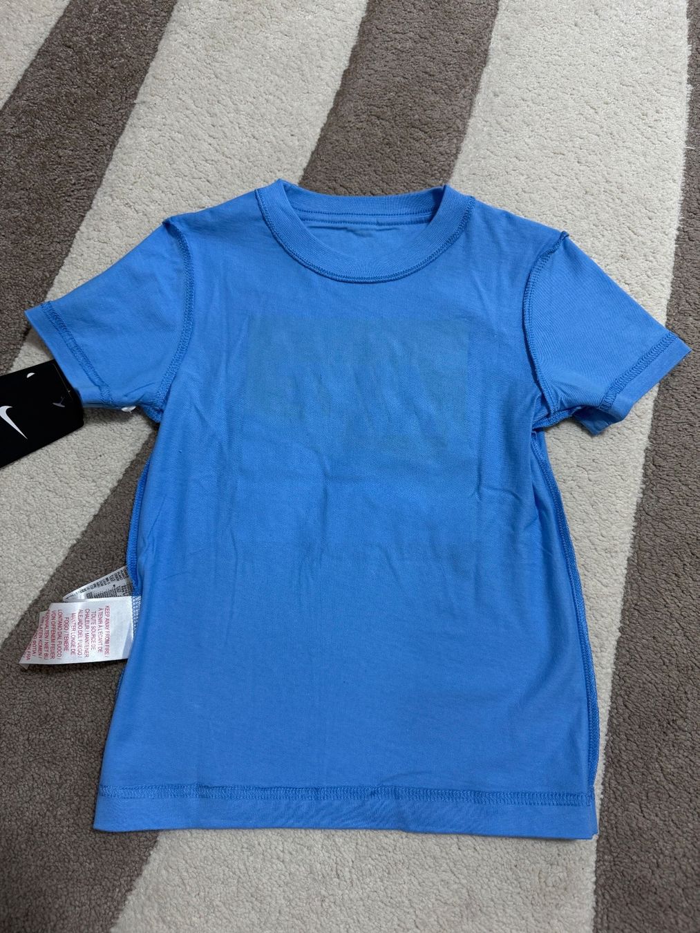 Nike Camicie, T-shirt & Polo: T-SHIRT NIKE – Nuovo e nell'imballaggio originale da Zürich venduto da Mina_09 2