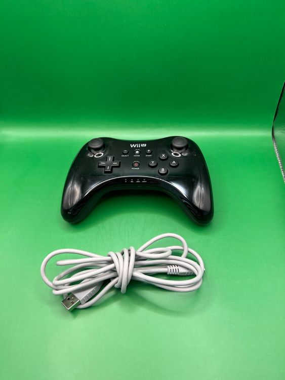 Nintendo Wii U Pro Controller WUP005 + USBKabel Kaufen auf Ricardo