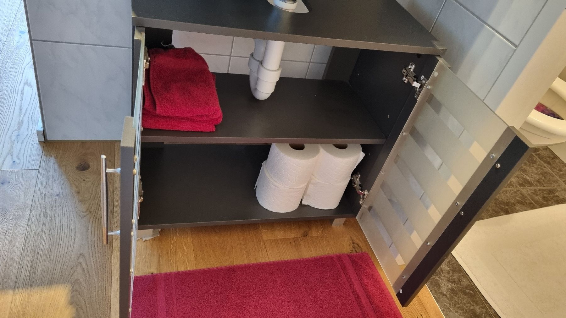 Cassettiere: WC- Schränkli – Usato da Sarnen venduto da Misha3 3