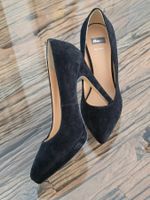 Elegante schwarze Bata Pumps aus echtem Leder, Gr. 37