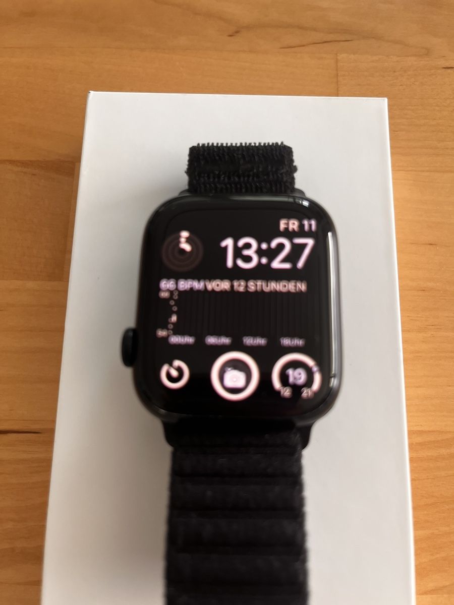 Apple Smartwatch: Apple Watch Series 8 GPS – Usato da Thun venduto da VintageKameras 1