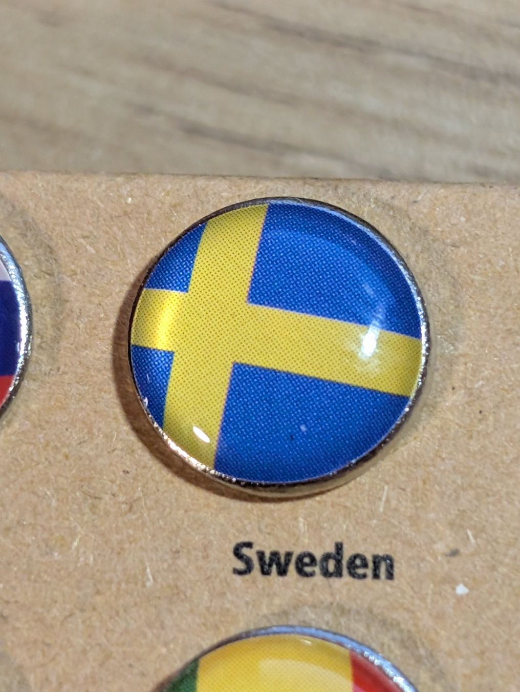 Plaketten & Abzeichen: Ansteckpin LW: Länderwappen – Gebraucht aus Oppligen von Pin-Fall-Shop