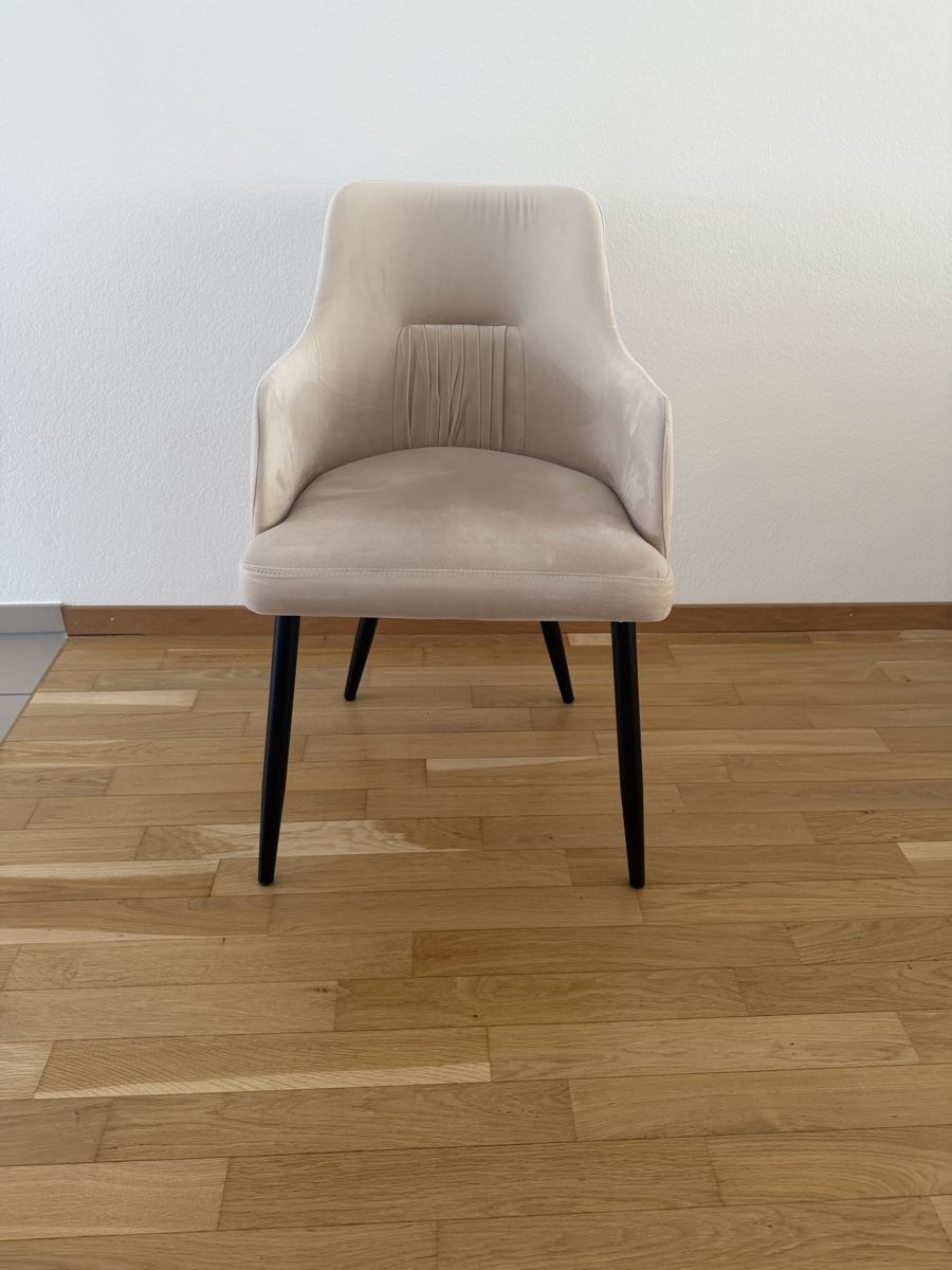 Chaises: 6er Set Esszimmerstühle – D'occasion à Kaiseraugst par jus_zm8k