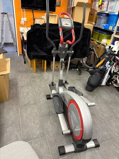 Kettler Vélos d'appartement: Crosstrainer Kettler Mondeo – D'occasion à Watt par PedroSGL