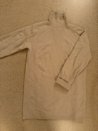 Zara Langer Rollkragenpullover beige Grösse S