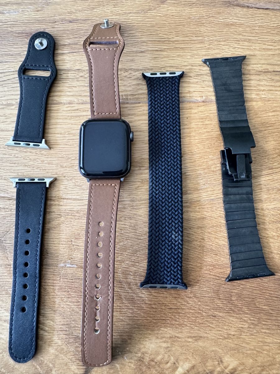 Apple Smartwatch: Apple Watch Serie 6 44mm – Usato da altendorf venduto da xy59bq